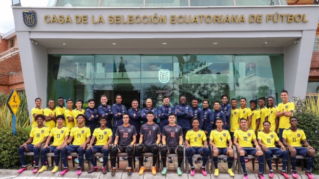 Pelatih Timnas Ekuador U-17 Menangis Terharu Saat Menyaksikan Gelora Bung Tomo