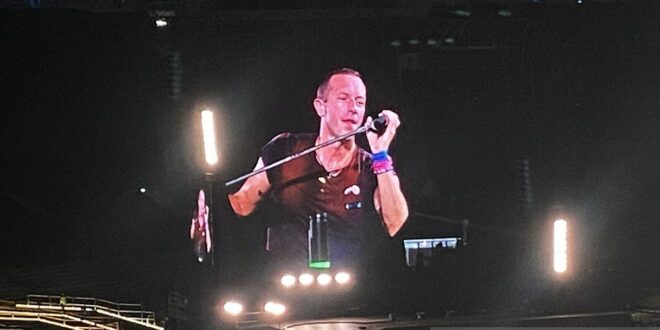 Coldplay mengakses konser perdananya dalam dalam Jakarta dengan “Higher Power”