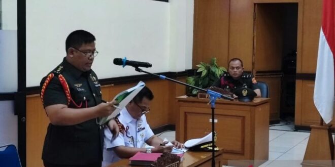 Terkait pembunuhan, tiga oknum prajurit TNI dituntut hukuman mati