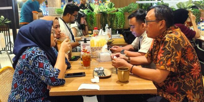 Gemar ‘nongkrong’ picu rakyat Indonesia memilih makan di area pada restoran