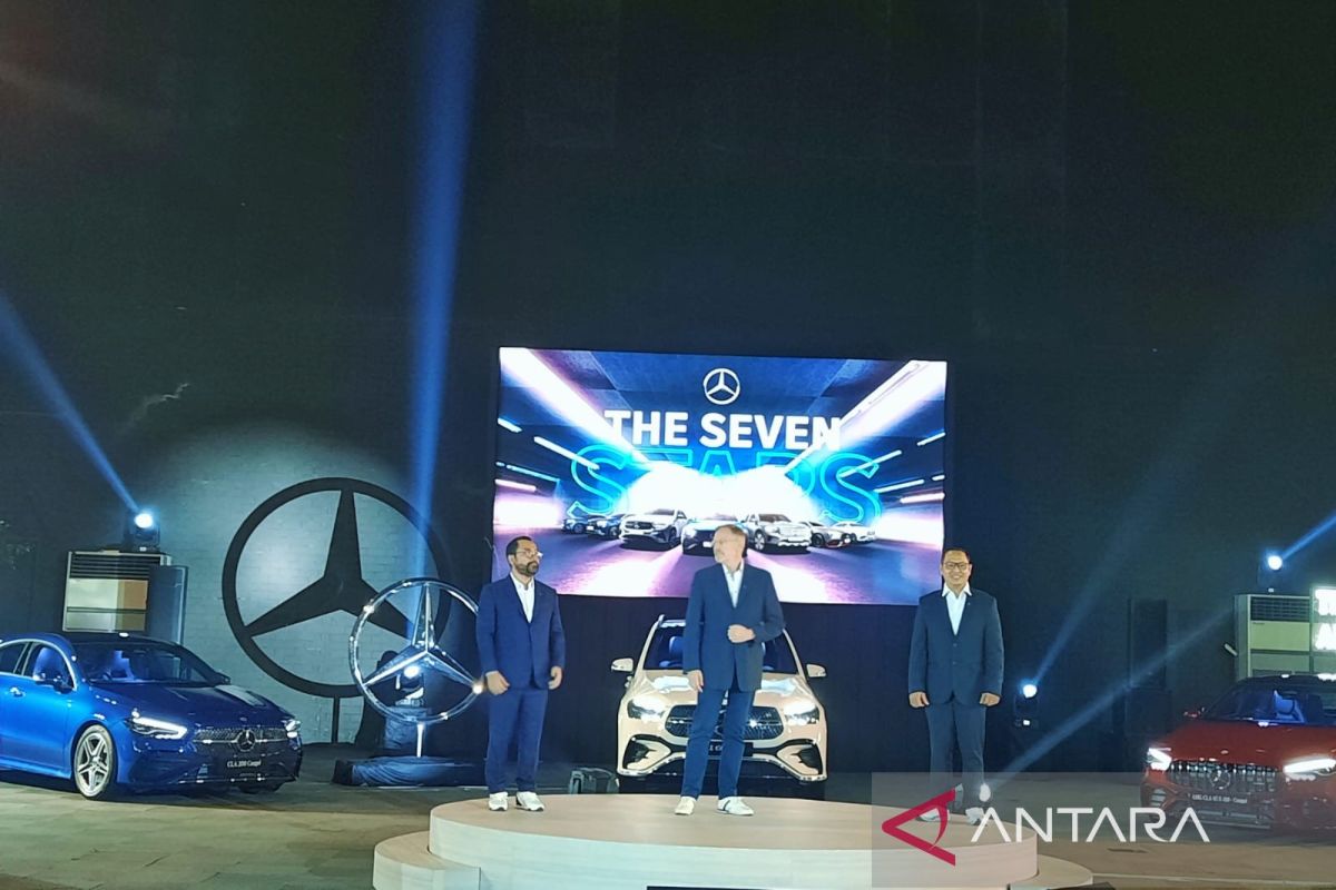 Mercedes-Benz Iuncurkan 7 kendaraan terbaru, harga jual jual mulai Rp900 jutaan
