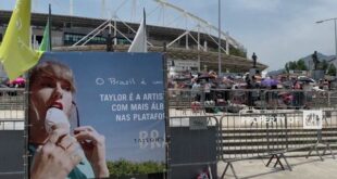 Fans Tewas kemudian Panas Ekstrem, Taylor Swift Tunda Konser Brazil