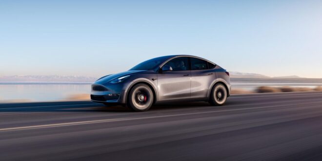 Tesla rilis model Y versi terbaru di tempat di China