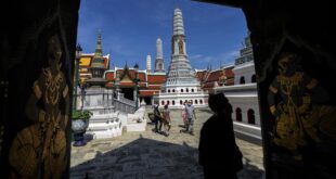 Turis China Jadi Pengemis di dalam di Thailand, Sehari Dapat Rp4 Juta